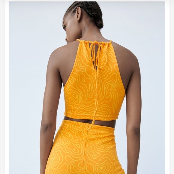 Zara large jacquard halter keyhole top. - Picture 11 of 13